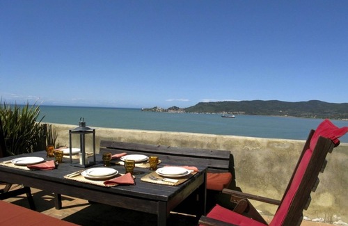Fonte Blanda Villa | Villa Tower - an ancient luxury villa in front of the sea