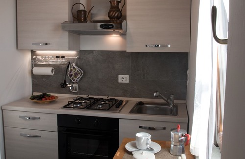 Alani Apartment | Villa Tresino apartments "Velia"