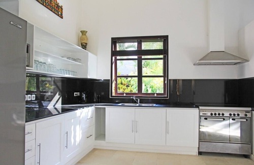 Banjartegehe Villa | Villa Tri Murti, Lovina beach villa with private swimming pool at - up to 10 people