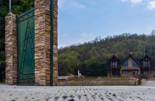 Almopia Villa | Villa Tuman