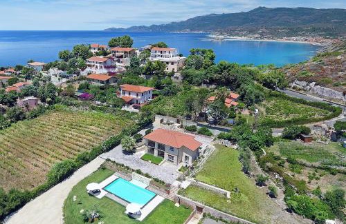 Magomadas House | Villa Turquoise
