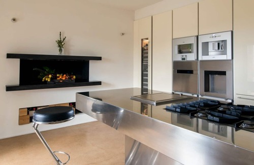 Vetralla Villa | Villa Tuscia Estate - Five Bedroom Villa, Sleeps 12