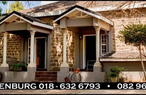 Lichtenburg Bed & Breakfast | Villa Twente Guest House