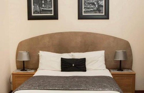 Lichtenburg Bed & Breakfast | Villa Twente Guest House