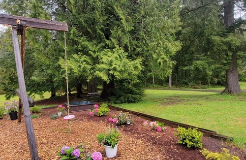 North Bend Villa | Villa Two Peaks Getaway - Beautiful spacious apartment