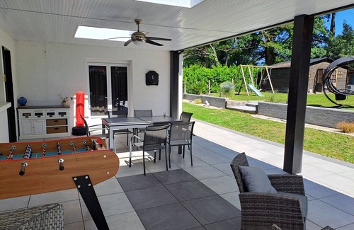 Mont-de-Marsan Villa | Villa-type house with terrace and pool