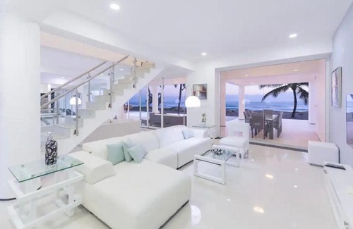 Cabarete Villa | Villa ultra moderna frente al mar