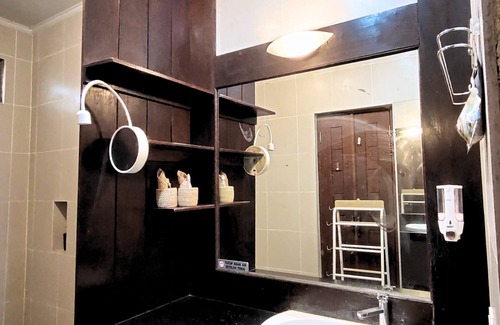 Senggigi Bed & Breakfast | Villa Umbrella