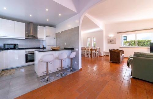 Quarteira Villa | Villa Uno by HelloVacations