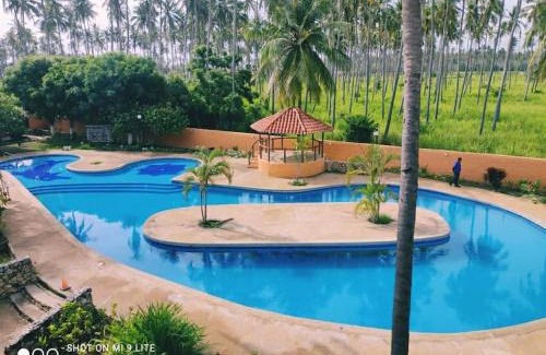 Tucacas House | Villa Vacacionales Los Cayos Con Playa Privada