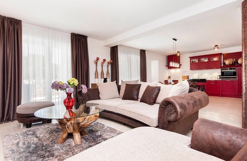Debeljuhi House | Villa Valentina Residence
