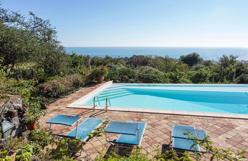 Aci Castello Villa | Villa Vanisia