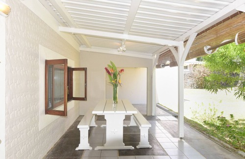 Pointe D'esny Villa | Villa Veloutier Blanc