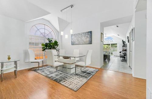 Watauga Villa | Villa Venage of Hilltop Fort Worth TX