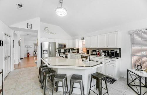Watauga Villa | Villa Venage of Hilltop Fort Worth TX