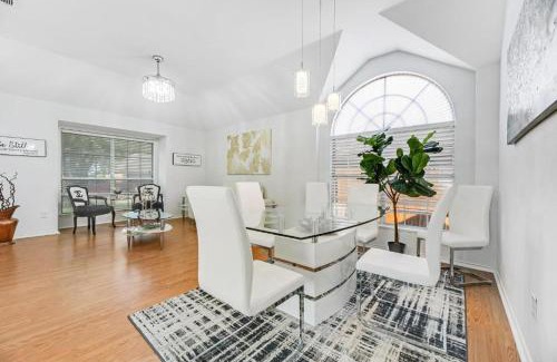 Watauga Villa | Villa Venage of Hilltop Fort Worth TX