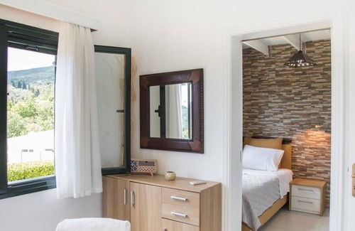 Petaleia Villa | Villa Venetia Corfu