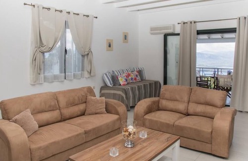 Petaleia Villa | Villa Venetia Corfu