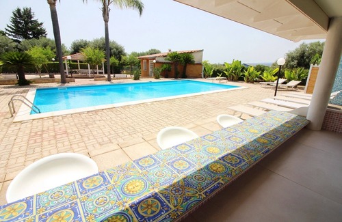 Solarino Villa | VILLA VERA - Amazing House with private swimming pool near Syracuse.