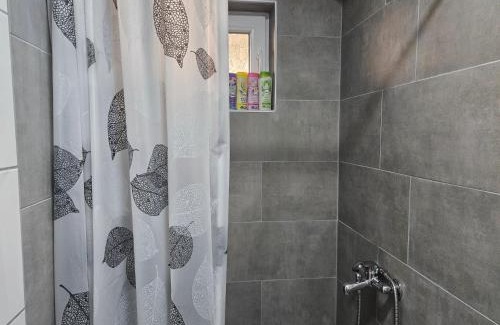 Pestani House | ,Villa Vera" Peshtani