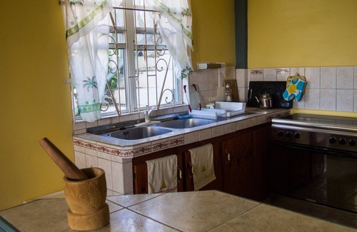 Salisbury Apartment | Villa Verde 2 bedroom Apartment Only
