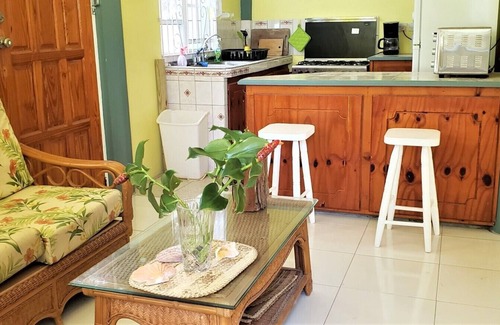 Salisbury Apartment | Villa Verde 2 bedroom Apartment Only