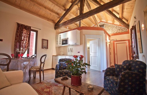 Colle Umberto Villa | Villa Verecondi Scortecci
