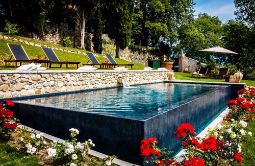 Colle Umberto Villa | Villa Verecondi Scortecci