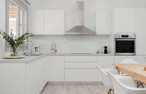 Kastraki Villa | Villa Veroni - Five Bedroom Villa, Sleeps 10