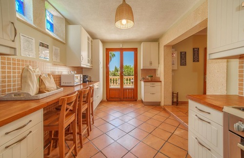 Cielo de Bonaire Ski Chalet | Villa Victoria Alcudia Alcudia Bonaire for 6 with pool