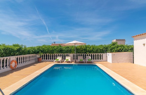 Cala en Porter House | VILLA VICTORIA - Charming house with shared pool.