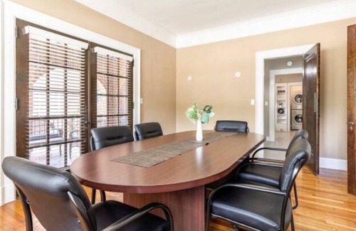 Spartanburg House | Villa Victoria|Main Street|DWTN|Family-friendly