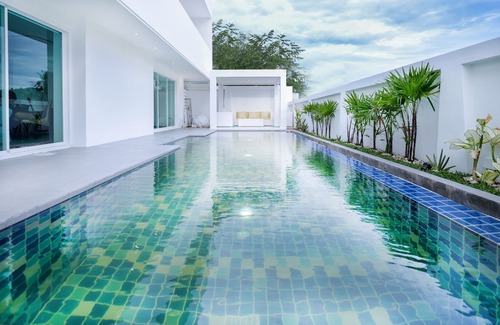 Nai Harn Villa | Villa Victoria Nai Harn