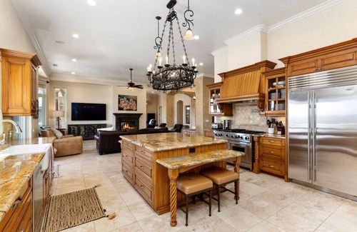 Temecula House | Villa Vigna - Gorgeous Mountain View with Private Pool!