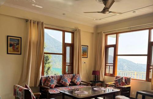 Bhagsu Nag Apartment | Villa Vikas Studio