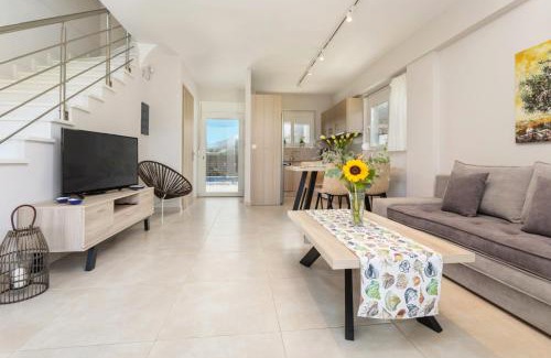 Khartata Villa | Villa Vilenia Anemelia by Villa Plus