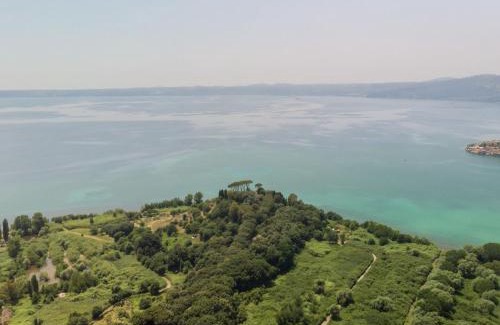 Lake Bracciano Villa | Villa Villa Bougainvillea by Interhome