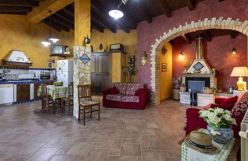 Menfi Villa | Villa 'Villino Il Melograno' with Private Terrace, Wi-Fi and Air Conditioning