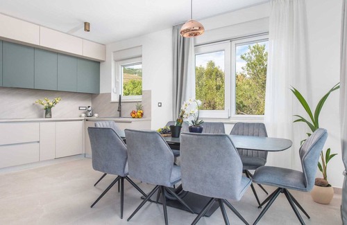 Rudine Villa | Villa Vinea Vista