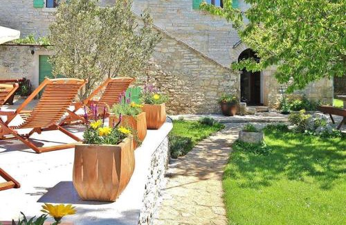 Gradisce Villa | Villa Violica, Karnevali