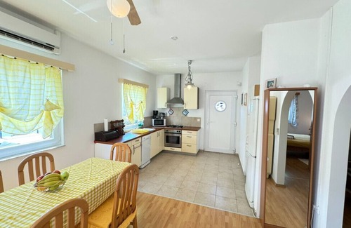 Lukovo Villa | Villa Vissum with pool&sea view by Villas Guide