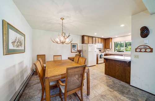 Plumas Eureka Estates House | Villa Vista - 105 W. Ponderosa
