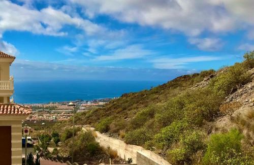 Costa Adeje Villa | Villa Vista Bella Costa Adeje in ruhiger Villengegend mit Meerblick