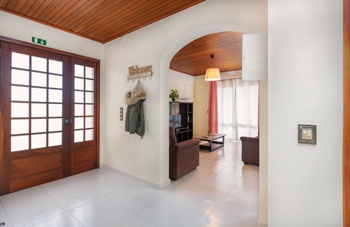 Monte House | Villa Vista Mar - Holiday Home