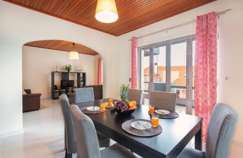 Monte House | Villa Vista Mar