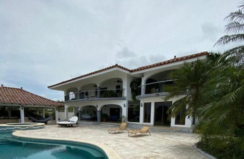 El Palmar Villa | Villa Vita Oceanfront Mansion