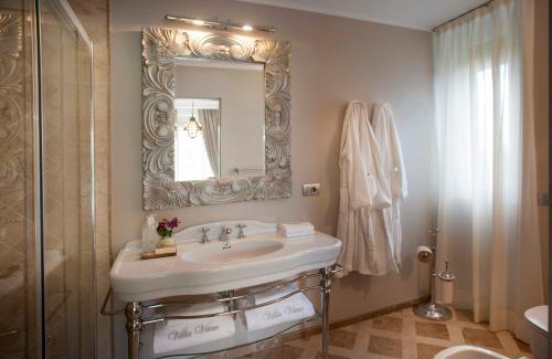 Castiglione Falletto House | Villa Vitae