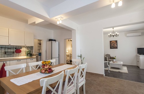 Kastel Kambelovac Villa | Villa Vrh Knježaka Beautifully decorated villa with heated pool