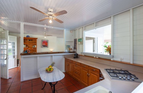 Tartane Villa | Villa Vue Sauvage - Seasonal holiday rental in Tartane.