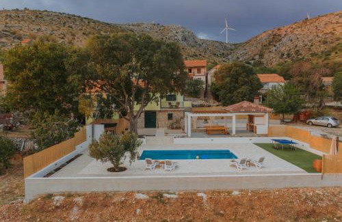 Danilo Villa | Villa Vuki